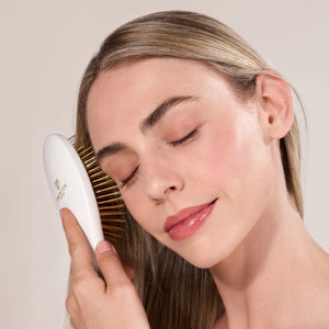 Gua Sha Hair & Scalp Brush